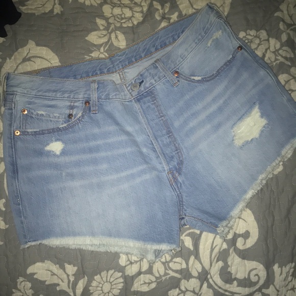 Levi's Pants - Levi shorts Levi's Pants - Levi shorts